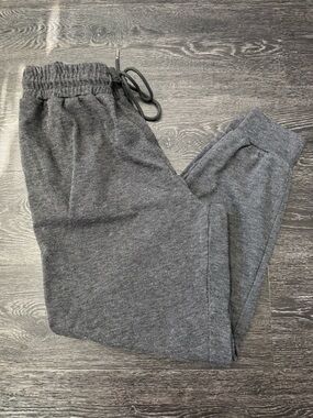 NY&CO Grey Jogger Sweatpants. Large.